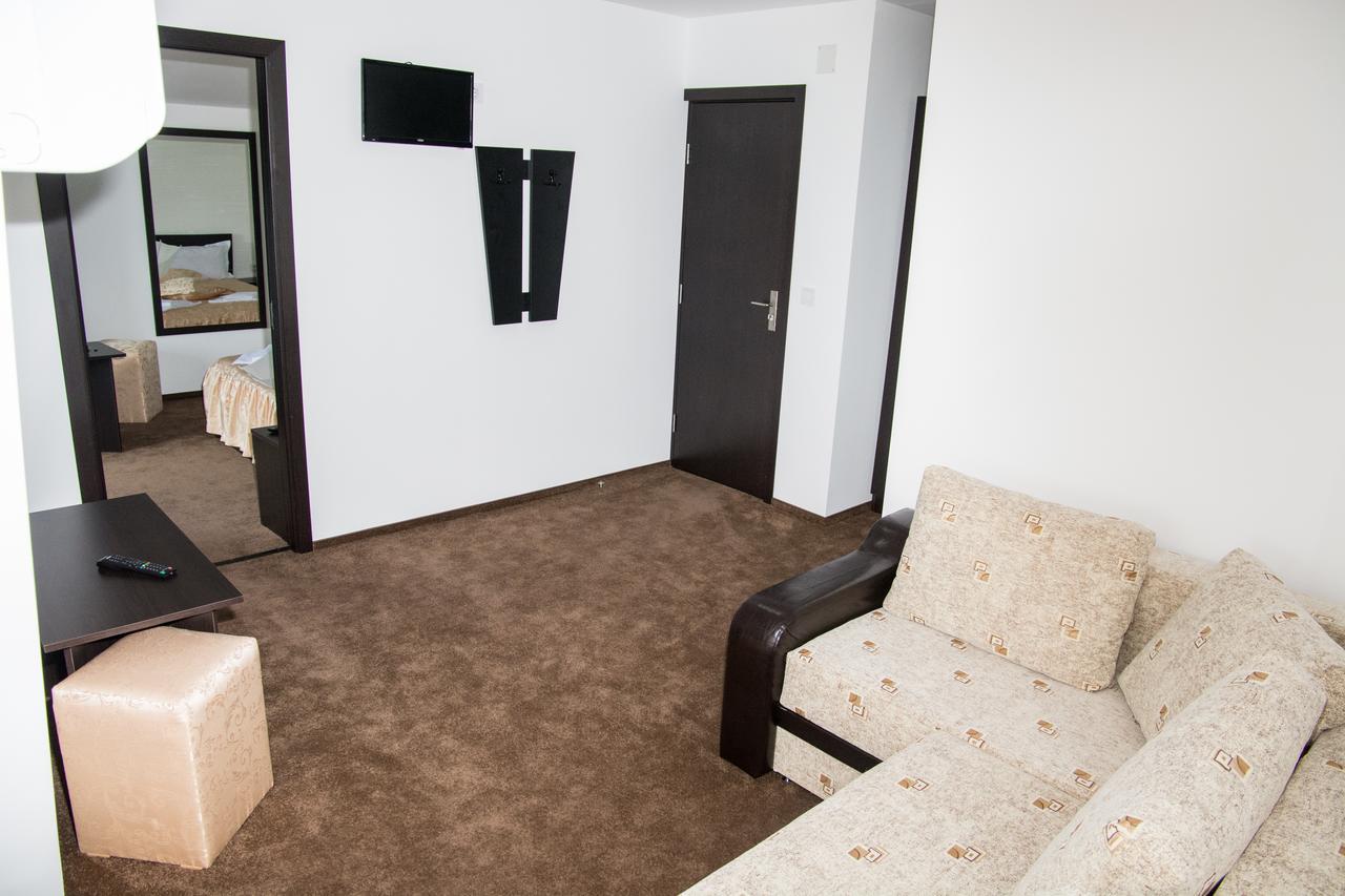 Karisma Hostal *